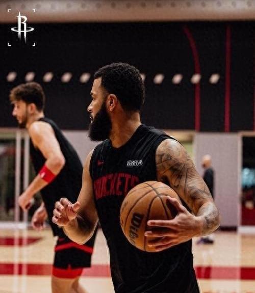 乐鱼体育leyu-澳大利亚队带队取胜！，詹姆斯重要时刻战术调整引发球迷热议-乐鱼体育leyu