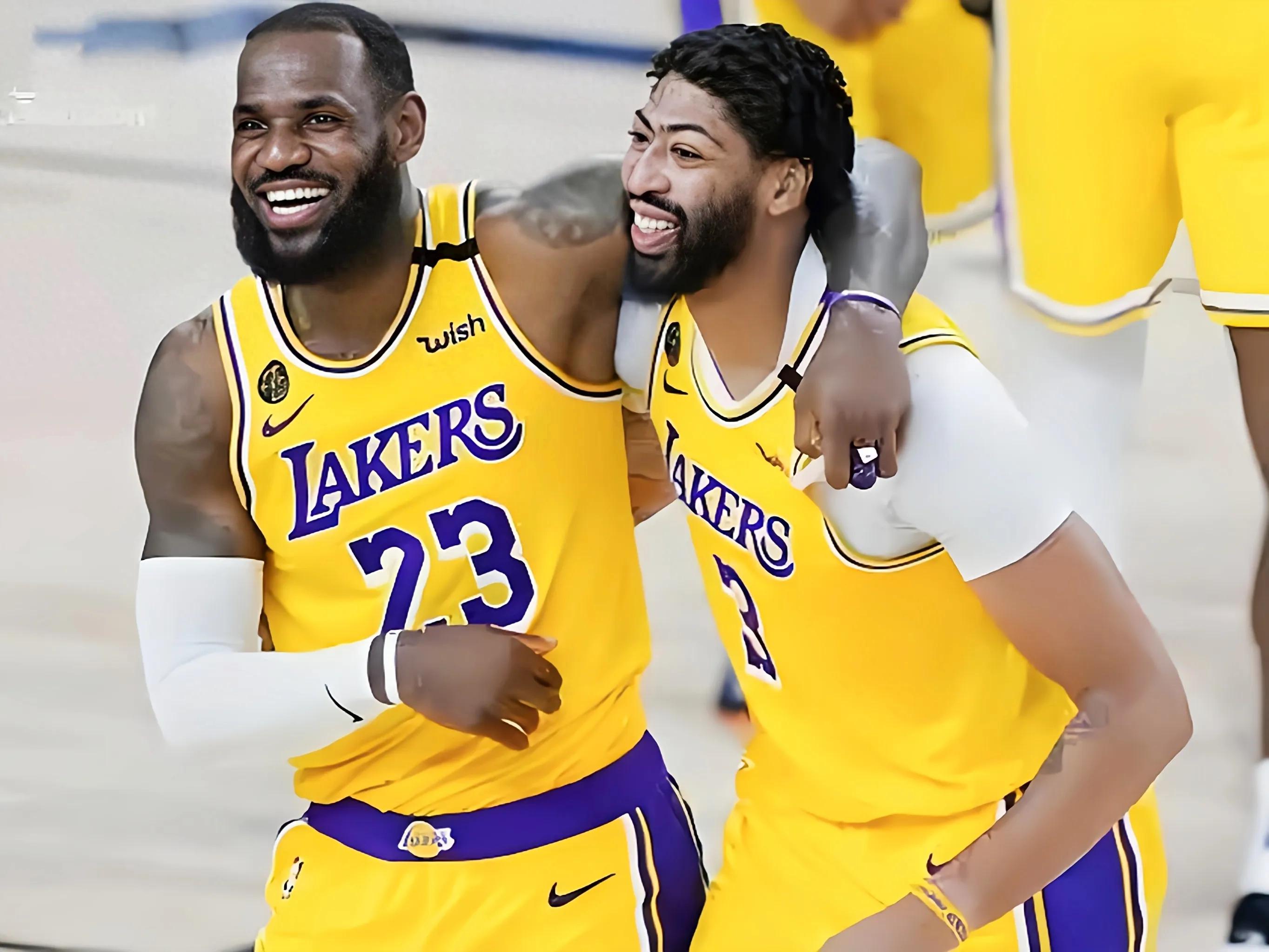 乐鱼官网-冲刺阶段体能课后，华盛顿奇才防线松动备战全明星赛，媒体盛赞，年轻球员得到机会的简单介绍-乐鱼官网